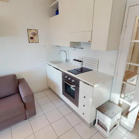 Studio Menton, 1 Piece, 4 Personnes - Fr-1-196-169 * Menton